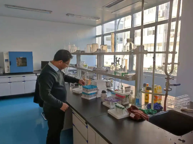 產學研深度融合｜福建衛生職業技術學院精準助企，聯合攻克“生物基”材料技術新成果